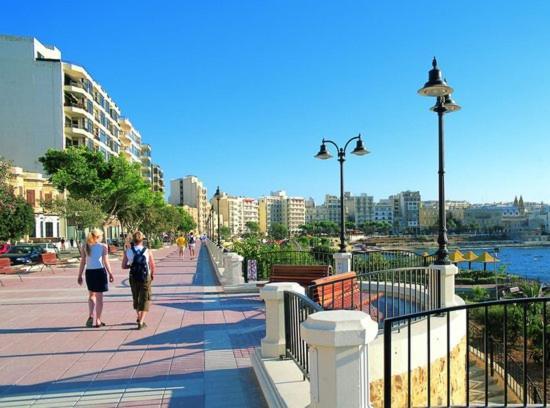 Perfect Location, Modern 2Br Apartment 斯利马 外观 照片